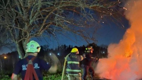 arturo segui: dos incendios y varios atendidos por inhalacion de monoxido de carbono arturo segui: dos incendios y varios atendidos por inhalacion de monoxido de carbono