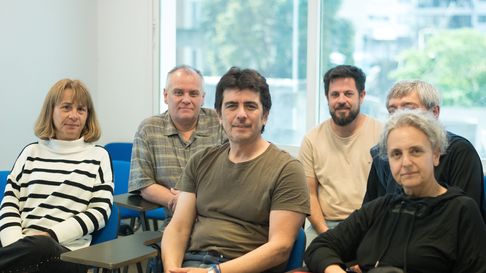 nuestras aulas se estan vaciando de docentes y de estudiantes nuestras aulas se estan vaciando de docentes y de estudiantes