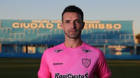La nueva camiseta de Villa San Carlos, rosa y por una gran causa La nueva camiseta de Villa San Carlos, rosa y por una gran causa