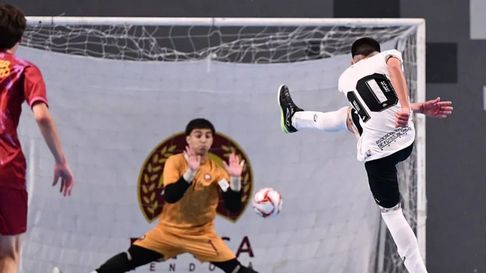 El arquero mendocino fue clave para alcanzar el cuarto puesto en el Argentino de Selecciones de fútbol de salón. El arquero mendocino fue clave para alcanzar el cuarto puesto en el Argentino de Selecciones de fútbol de salón.