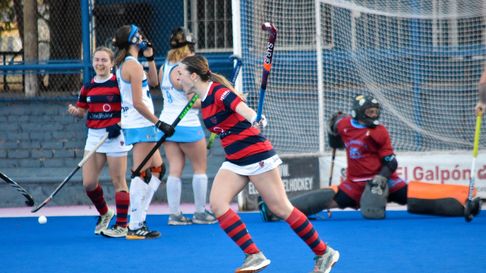 El Clausura de hockey sobre césped femenino tiene dos líderes. El Clausura de hockey sobre césped femenino tiene dos líderes.
