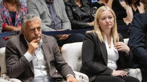 En el Día de la Memoria, Alfredo Cornejo hizo silencio sobre la provocación libertaria. Hebe Casado hizo explícito su apoyo. En el Día de la Memoria, Alfredo Cornejo hizo silencio sobre la provocación libertaria. Hebe Casado hizo explícito su apoyo.