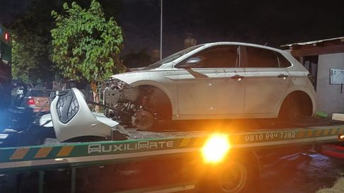 Se encontró a un hombre desarmando un auto robado, en Godoy Cruz. Se encontró a un hombre desarmando un auto robado, en Godoy Cruz.