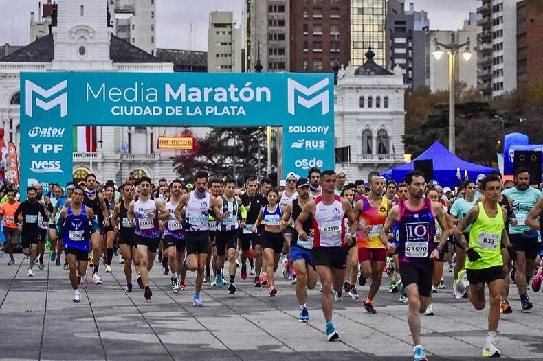 Se espera la participación de unos 3.500 deportistas en la media maratón de La Plata