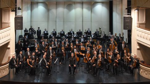 La Orquesta Filarmónica festeja 40 años de música, historia y pasión La Orquesta Filarmónica festeja 40 años de música, historia y pasión