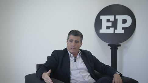 Juan Pablo Allan, en la redacción de El Editor Plantese Juan Pablo Allan, en la redacción de El Editor Plantese