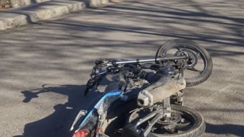 Así quedó la motocicleta del joven fallecido en San Rafael. Así quedó la motocicleta del joven fallecido en San Rafael.