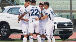 Álex Arce, la gran figura de Independiente Rivadavia, habló tras su hat-trick en Venezuela. Álex Arce, la gran figura de Independiente Rivadavia, habló tras su hat-trick en Venezuela.