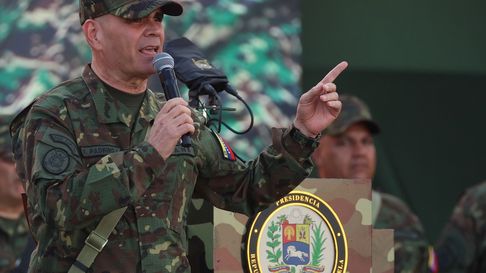 Las fuerzas armadas de Venezuela sigen fieles al chavismo. Las fuerzas armadas de Venezuela sigen fieles al chavismo.