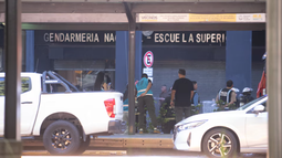Un paquete explotó en la Escuela Superior de Gendarmería y alertó a las fuerzas de seguridad. Un paquete explotó en la Escuela Superior de Gendarmería y alertó a las fuerzas de seguridad.