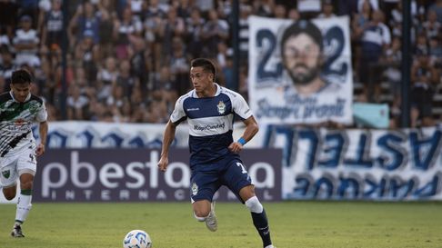 El colombiano Piedrahita ingresaría por el suspendido Panaro al once titular de Gimnasia El colombiano Piedrahita ingresaría por el suspendido Panaro al once titular de Gimnasia