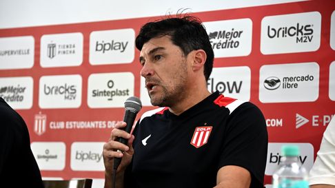 Alexander Medina fue presentado como técnico de Estudiantes Alexander Medina fue presentado como técnico de Estudiantes