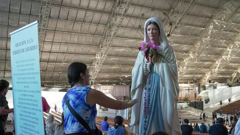 miles de fieles celebraron el dia de la virgen de lourdes en el challao miles de fieles celebraron el dia de la virgen de lourdes en el challao