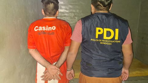 detienen a un sospechoso por el crimen de un hombre que aparecio calcinado en una camioneta detienen a un sospechoso por el crimen de un hombre que aparecio calcinado en una camioneta