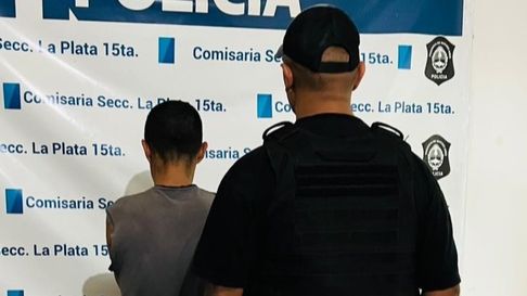 desbarataron una banda que asaltaba casas en la plata desbarataron una banda que asaltaba casas en la plata