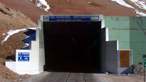 Paso Internacional Cristo Redentor cerrado al tránsito. Imagen ilustrativa Paso Internacional Cristo Redentor cerrado al tránsito. Imagen ilustrativa