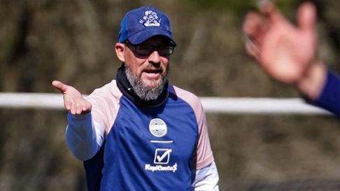 Alejandro Orfila prepara cambios para la visita de Gimnasia en San Juan Alejandro Orfila prepara cambios para la visita de Gimnasia en San Juan