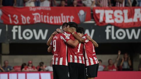 Estudiantes jugó muy bien e ilusionó a sus hinchas Estudiantes jugó muy bien e ilusionó a sus hinchas