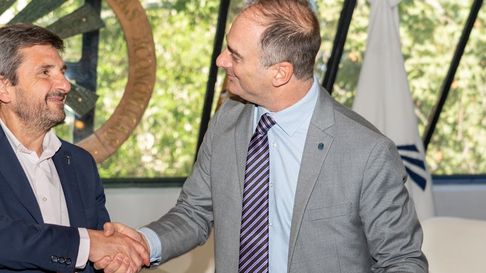 CaMEM y el Consejo de Ciencias Económicas firmaron un convenio para promover la formación y cooperación en Mendoza. CaMEM y el Consejo de Ciencias Económicas firmaron un convenio para promover la formación y cooperación en Mendoza.