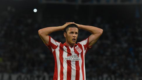 Guido Carrillo no podrá estar presente en el debut de Alexander Medina como técnico de Estudiantes por lesión Guido Carrillo no podrá estar presente en el debut de Alexander Medina como técnico de Estudiantes por lesión