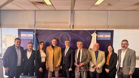 El cónclave por el Paso Pehuenche se realizó en la ciudad de Buenos Aires. El cónclave por el Paso Pehuenche se realizó en la ciudad de Buenos Aires.