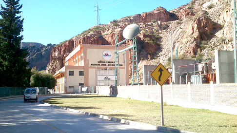 La oposición cuestionó la falta de precisiones técnicas y temen contrataciones directas sin control en Los Nihuiles. La oposición cuestionó la falta de precisiones técnicas y temen contrataciones directas sin control en Los Nihuiles.