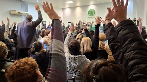 ATE realizará retención de servicios y paro en toda la provincia en defensa de los derechos del personal de salud. ATE realizará retención de servicios y paro en toda la provincia en defensa de los derechos del personal de salud.