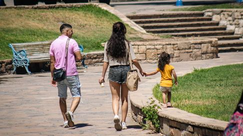 El pronóstico anticipa un sábado nublado pero el domingo el calor no dará tregua. El pronóstico anticipa un sábado nublado pero el domingo el calor no dará tregua.