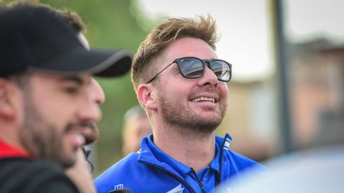 Llaver, si logra reunir el presupuesto, compartirá pista con Julian Santero en el Turismo Carretera. Llaver, si logra reunir el presupuesto, compartirá pista con Julian Santero en el Turismo Carretera.