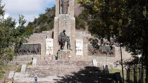 Mendoza refuerza seguridad y salud en el Manzano Histórico durante el feriado del 17 de agosto. Mendoza refuerza seguridad y salud en el Manzano Histórico durante el feriado del 17 de agosto.
