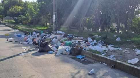 La comuna de Celso Jaque quiere combatir que los vecinos dejen basura en la calle. La comuna de Celso Jaque quiere combatir que los vecinos dejen basura en la calle.