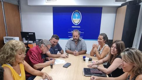 paritarias: ampros rechazo la oferta salarial del gobierno paritarias: ampros rechazo la oferta salarial del gobierno