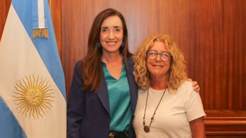 Victoria Villarruel y Claudia Rucci, cercanas por su militancia por la historia completa de la década de los 70. Victoria Villarruel y Claudia Rucci, cercanas por su militancia por la historia completa de la década de los 70.