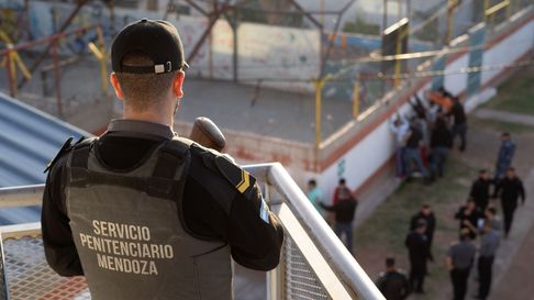 el gobierno adjudico una millonaria licitacion para fortalecer la seguridad en las carceles el gobierno adjudico una millonaria licitacion para fortalecer la seguridad en las carceles