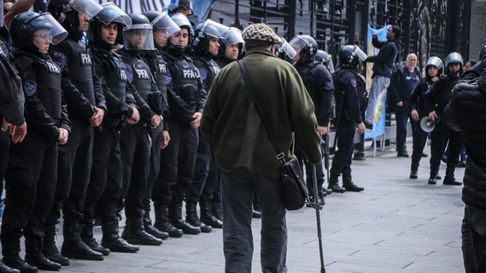 bullrich advirtio medidas especiales para las hinchadas que marchen el miercoles bullrich advirtio medidas especiales para las hinchadas que marchen el miercoles