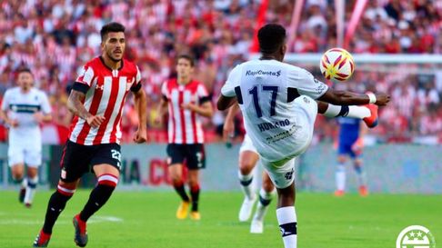 Será el segundo clásico platense que sea dirigido por un técnico interino Será el segundo clásico platense que sea dirigido por un técnico interino