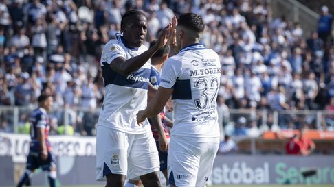 Alejandro Orfila vuelve a confiar en la dupla de ataque de Gimnasia en los últimos partidos Alejandro Orfila vuelve a confiar en la dupla de ataque de Gimnasia en los últimos partidos