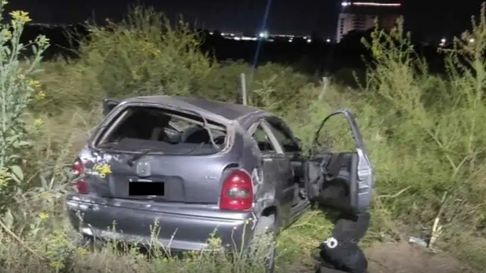 Las jóvenes que protagonizaron el accidente en el Corredor del Oeste fueron trasladadas al central. Las jóvenes que protagonizaron el accidente en el Corredor del Oeste fueron trasladadas al central.