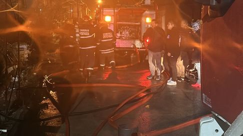 un incendio destruyo una vivienda en la plata un incendio destruyo una vivienda en la plata