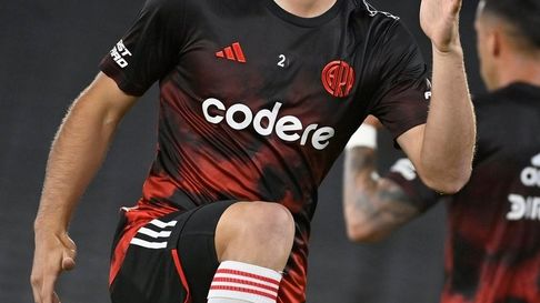 Estudiantes busca reemplazo ante la posible salida de Tiago Palacios Estudiantes busca reemplazo ante la posible salida de Tiago Palacios