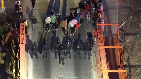 Imagen de los actos de violencias en la barriada sanrafaelina. Imagen de los actos de violencias en la barriada sanrafaelina.