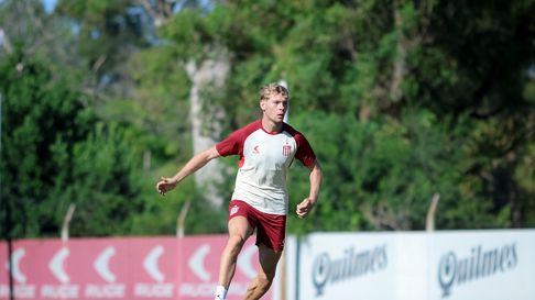 Valente Pierani trabajando con el primer equipo del León. Valente Pierani trabajando con el primer equipo del León.