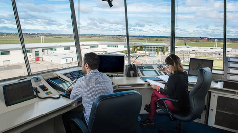 controladores aereos preparan medidas de fuerza que pueden afectar los vuelos en las fiestas controladores aereos preparan medidas de fuerza que pueden afectar los vuelos en las fiestas