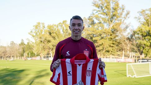 Fernando Muslera fue presentado como refuerzo de Estudiantes Fernando Muslera fue presentado como refuerzo de Estudiantes