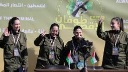 Las cuatro mujeres liberadas por Hamás.