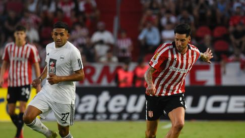 José Sosa volvió a ser titular en la victoria de Estudiantes ante Riestra José Sosa volvió a ser titular en la victoria de Estudiantes ante Riestra