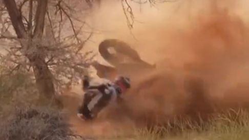 Schareina evitó una dura consecuencia y ganó la tercera etapa del Rally Dakar. Schareina evitó una dura consecuencia y ganó la tercera etapa del Rally Dakar.