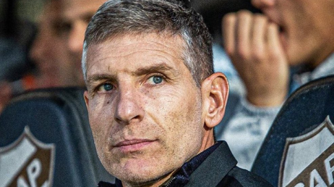 martin palermo tiene grandes chances de volver a dirigir en el futbol argentino martin palermo tiene grandes chances de volver a dirigir en el futbol argentino