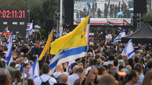 Hamas libero a 20 rehenes Hamas libero a 20 rehenes