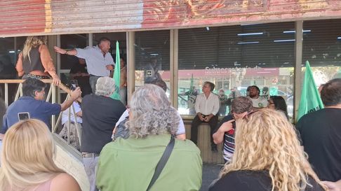 ATE también rechazó el aumento del 7% y se movilizará este viernes ATE también rechazó el aumento del 7% y se movilizará este viernes